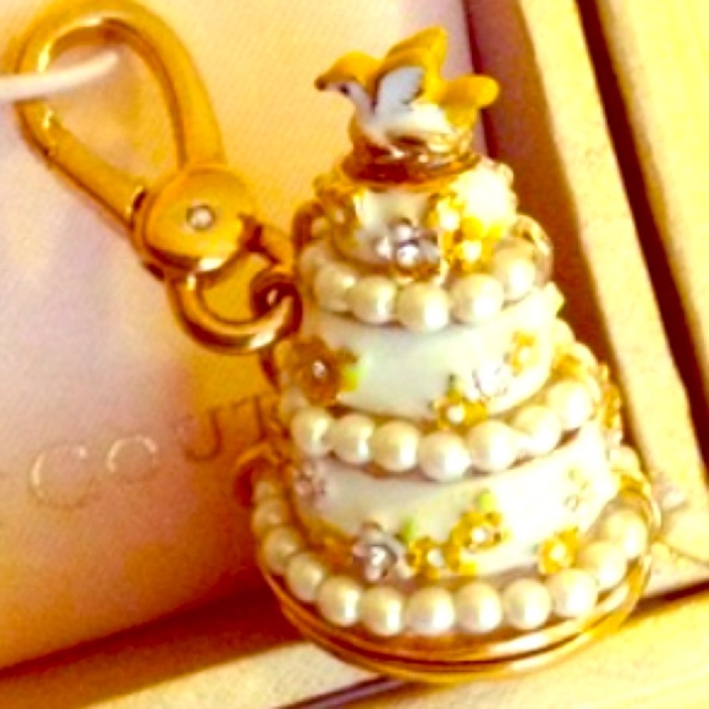 Juicy Couture WEDDING CAKE Charm Pearls Dove BRIDAL ANNIVERSARY - Picture 8 of 8